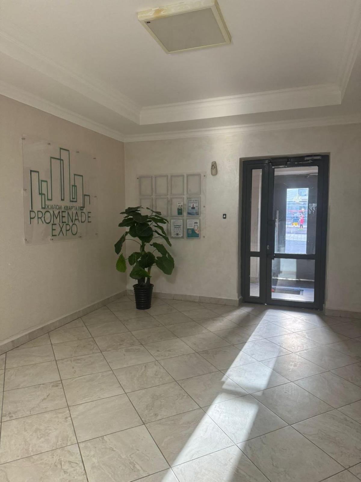 возле экспо Apartment Nur-Sultan (Astana)
